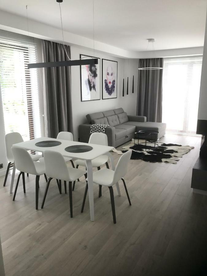 Apartament Baltica Z Ogrodkiem - W Ustronnym Miejscu Tuz Przy Plazy โรโกโว ภายนอก รูปภาพ