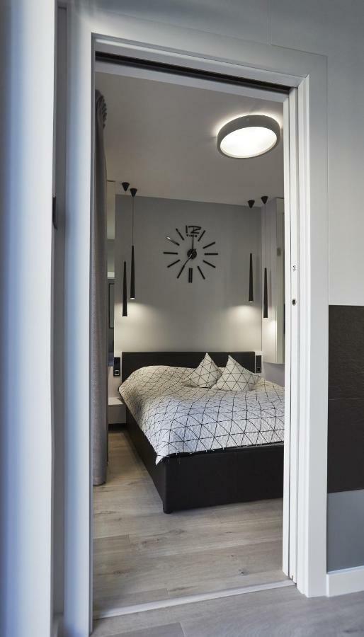 Apartament Baltica Z Ogrodkiem - W Ustronnym Miejscu Tuz Przy Plazy โรโกโว ภายนอก รูปภาพ